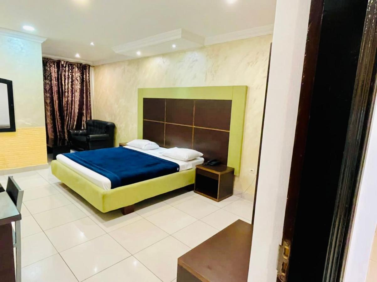 Class Hotel Brazavile Exterior foto